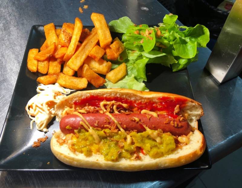 Déjeuner le midi rapidement avec un vrai Hot-Dog américain prés de Plan de Cuques, Marseille 13ème arrondissement